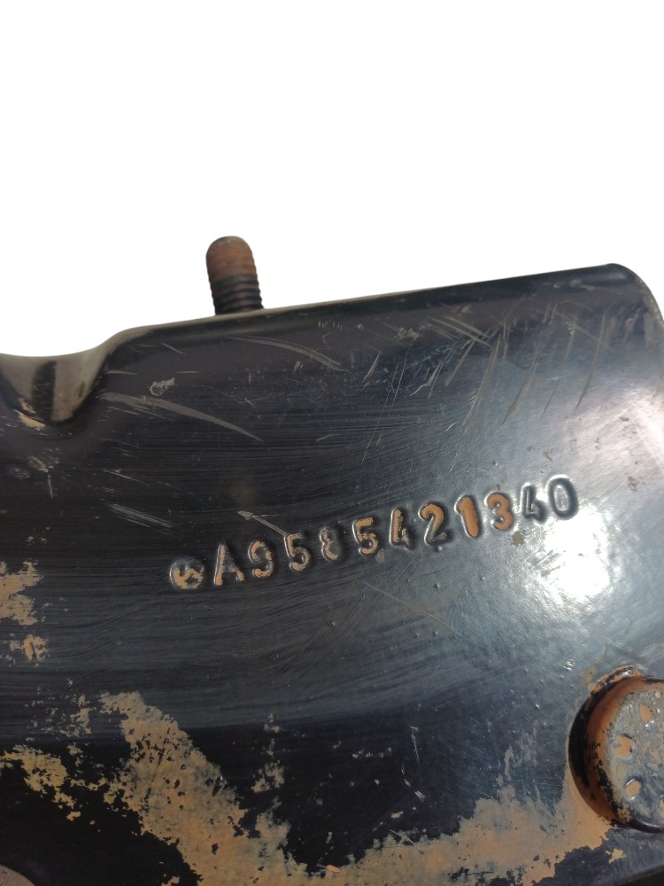 Suporte Ficaxao Escada Bateria Mb Axor 1933 6
