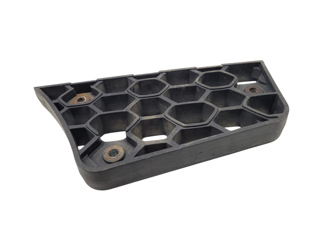 Pisante Estribo Ford Cargo 1319 5