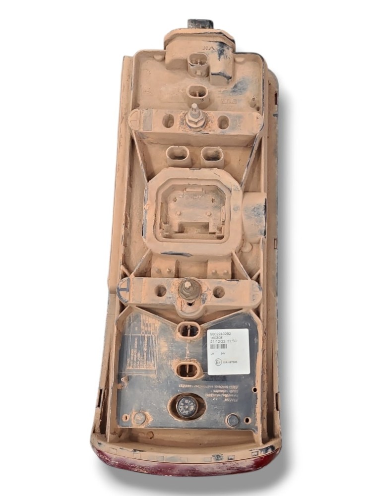 Lanterna Traseira Iveco Sway 3