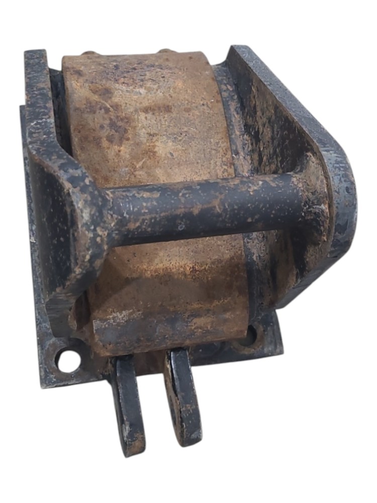 Suporte Mola Dianteira Esq Traseiro Vw 24220 4
