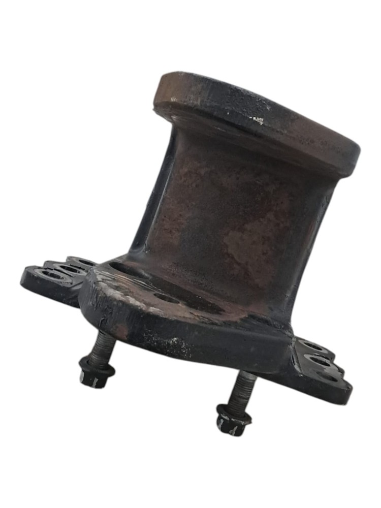 Suporte Suspensao Traseira L. Direito MAN TGX 28440 2014 5