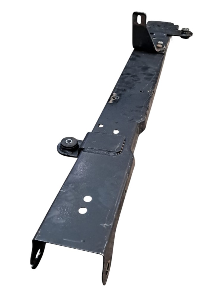 Suporte Lateral Radiador Vw Constellation 2