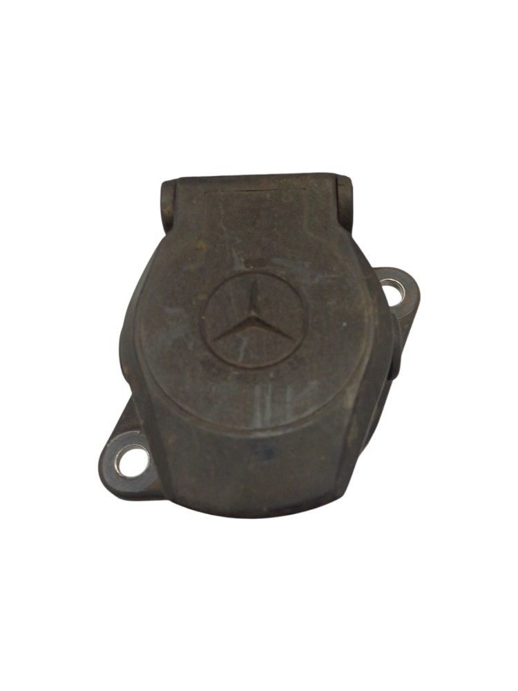 Suporte Tomada Reboque Mb Axor 1933 2019 2020 VO52