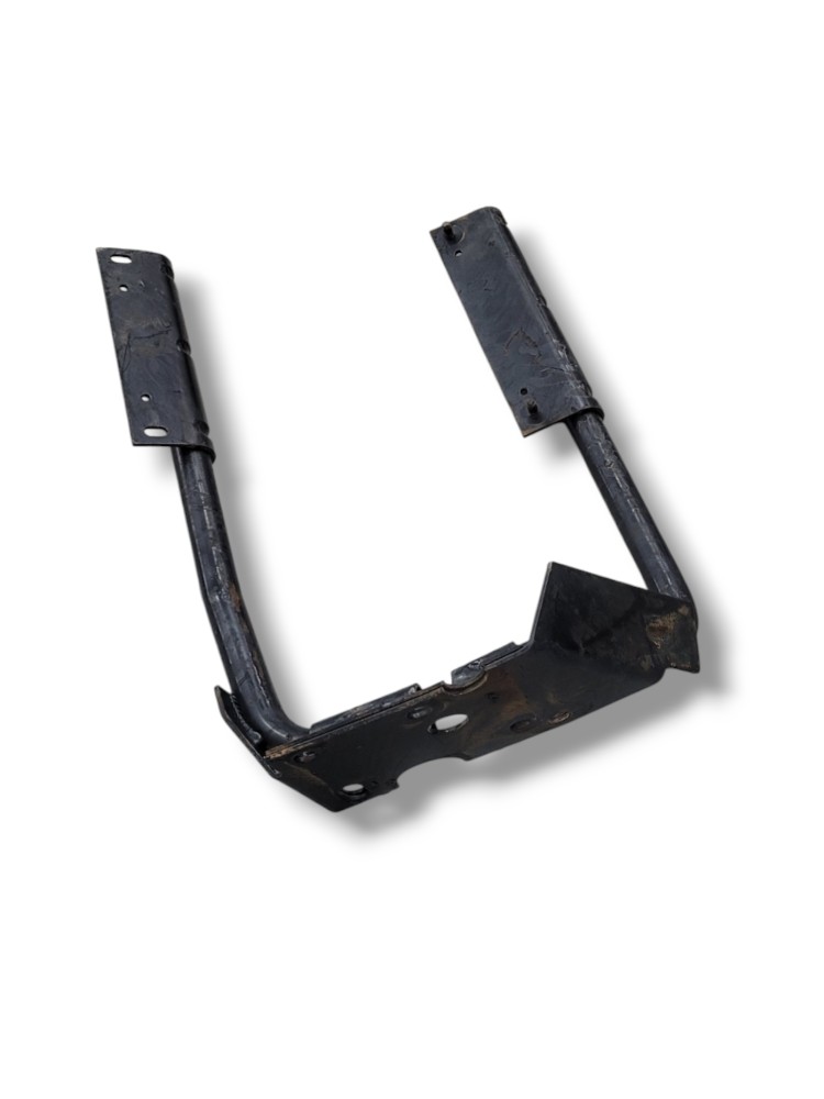 Suporte Paralama Dianteiro Direito Volvo Vm Brasil 5