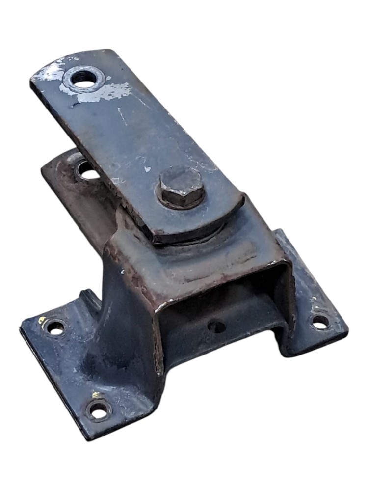 Suporte Traseiro Molejo Iveco Tector 4