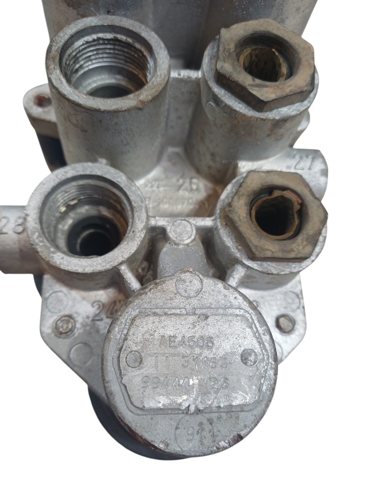 Valvula Protetora 4 Circuitos Ford Cargo Mb 1214 5