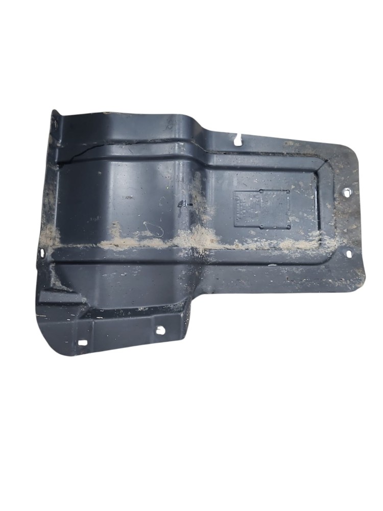 Paralamam Mercedes Benz Atron 1635 2017 VO25 3
