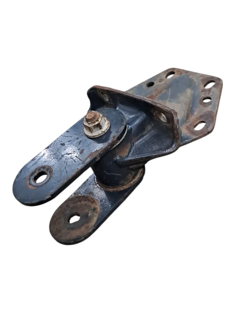 Suporte Feixe Mola Ford Cargo 1