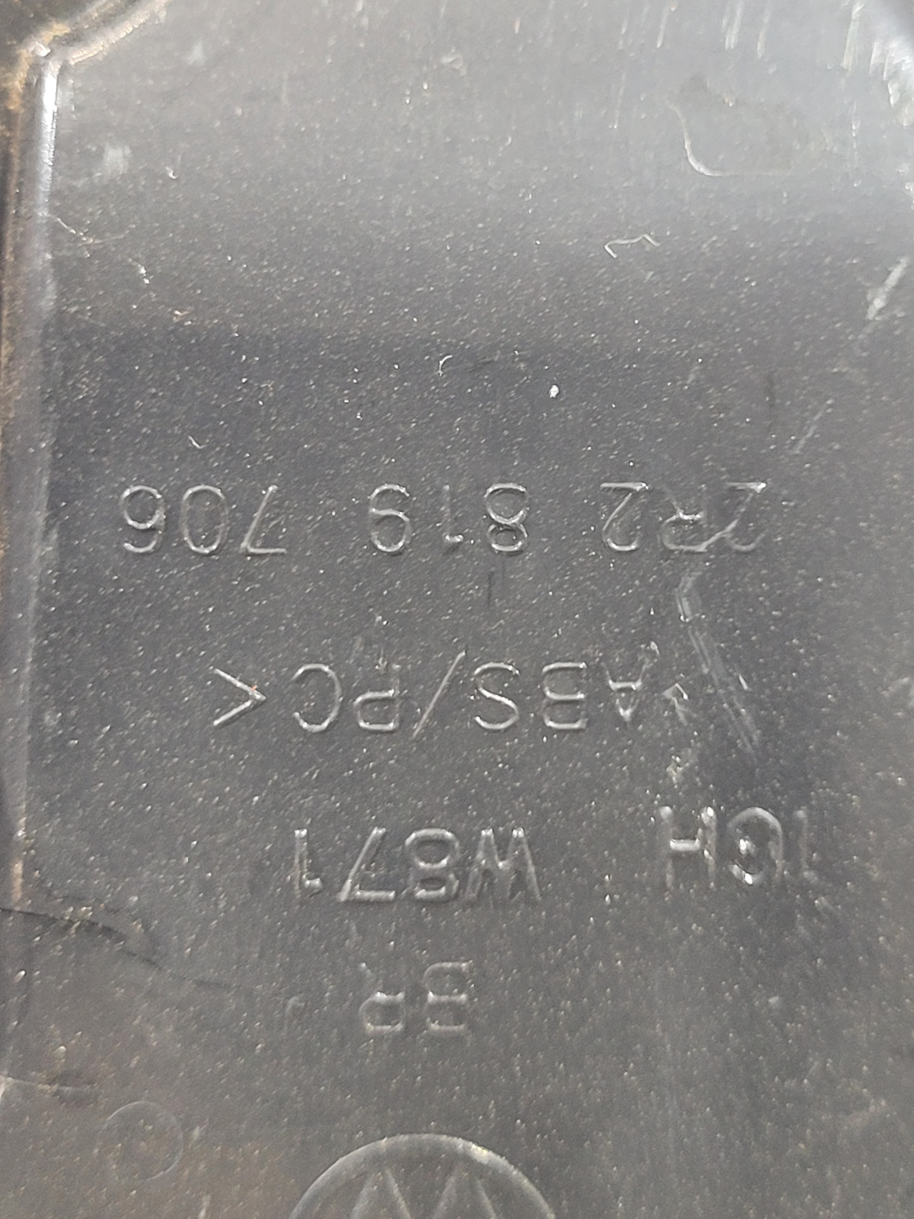 Difusor Ar Painel Direito Vw Constellation 2r2819706 5