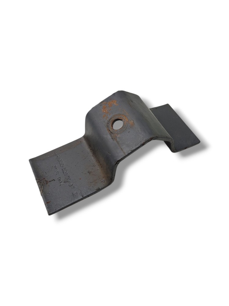 Abraçadeira Suporte Paralama Mb Axor 2544 2013 VO02