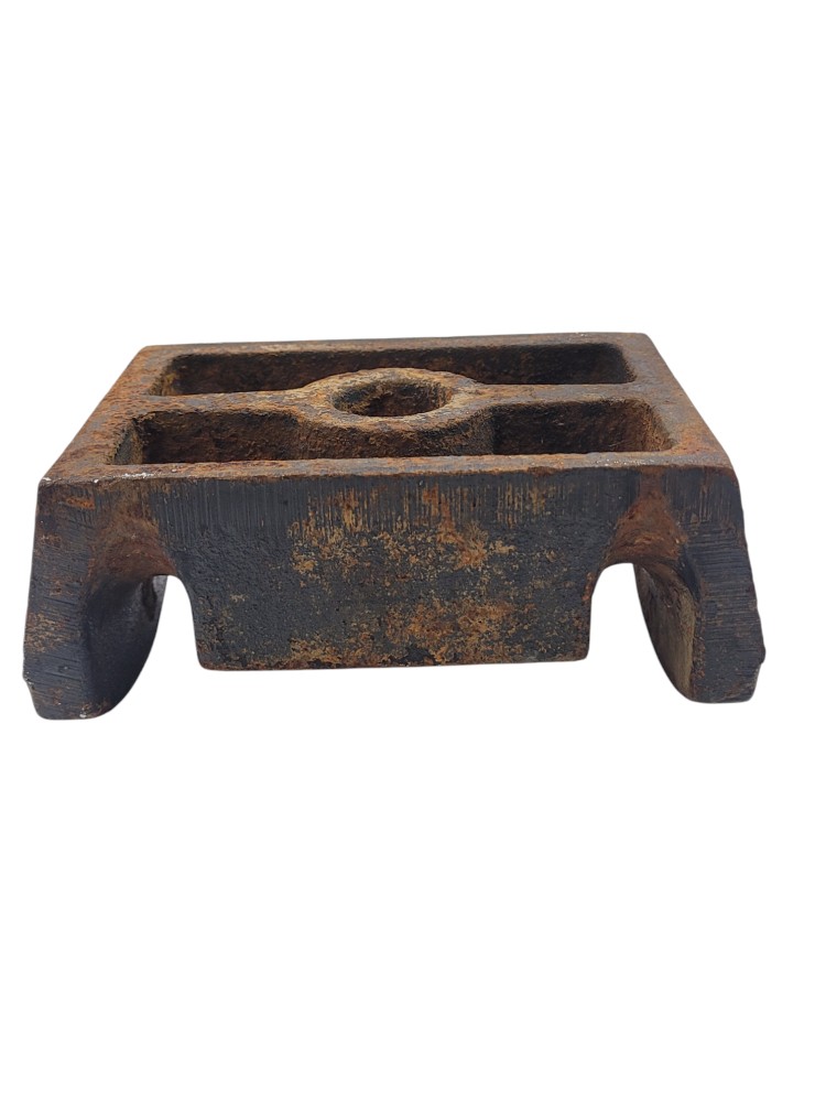 Calço Guia Grampo Feixe Mola Ford Cargo 1521 2422 5