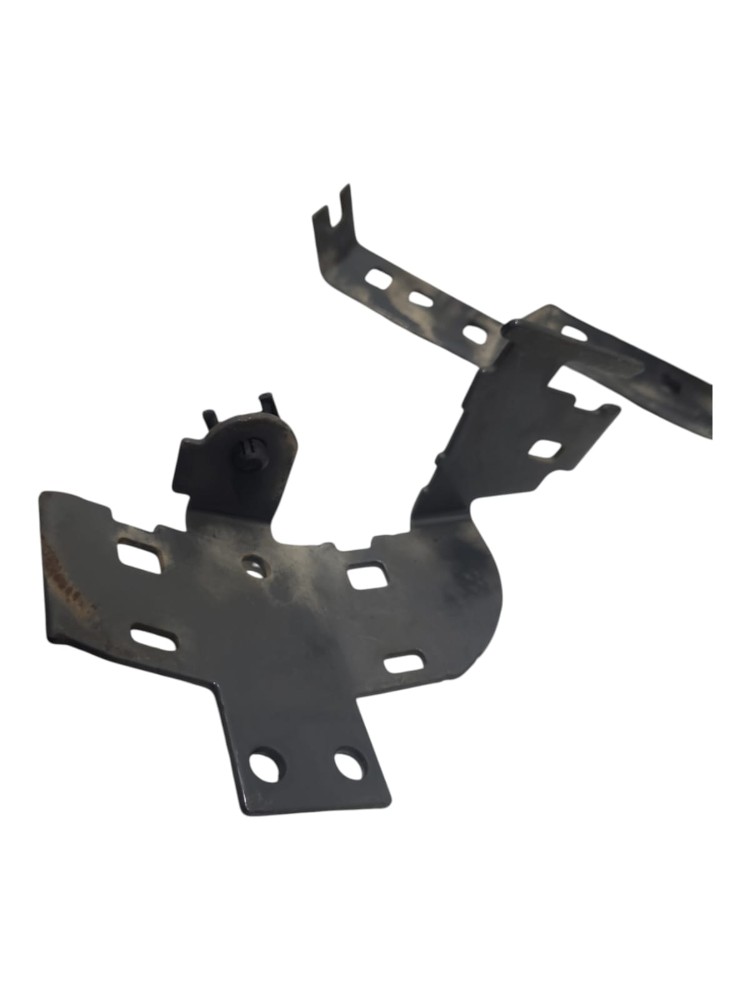 Suporte Interno Painel Volvo 3