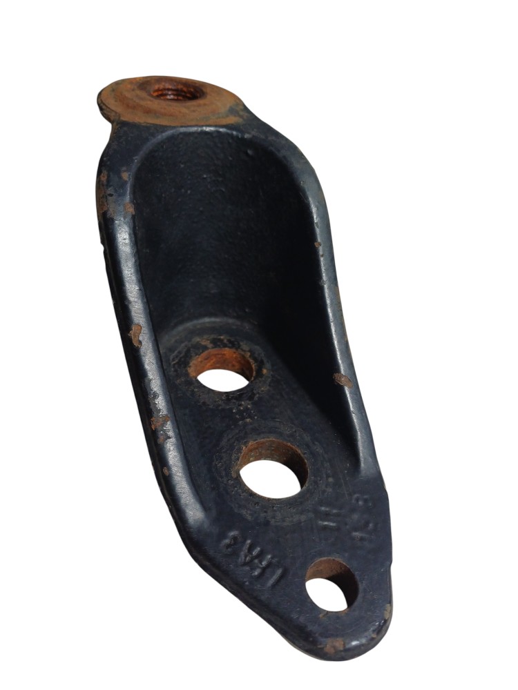 Suporte Amortecedor Volvo Vm 310 Dianteiro 2