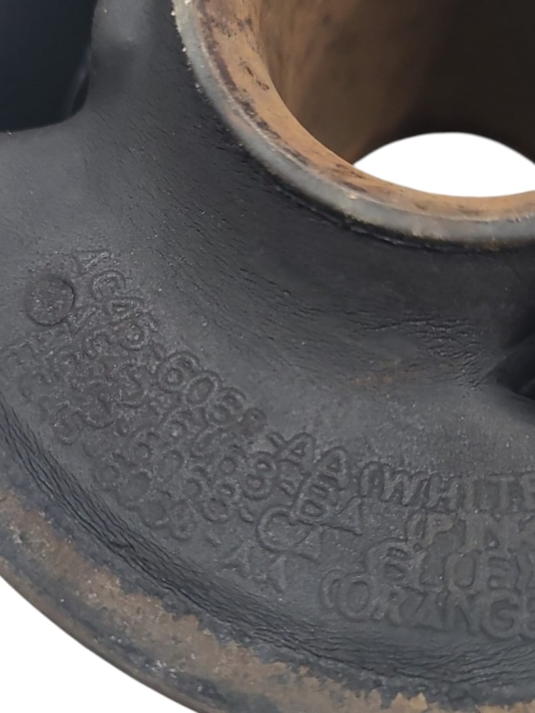 Coxim Traseiro Motor Ford Cargo 2013 4
