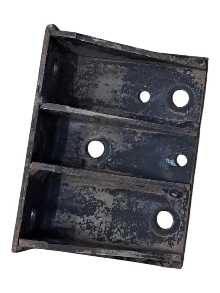 Suporte Chassi Batente Feixe Mola Dianteira Vw 8140 94 a 99 1