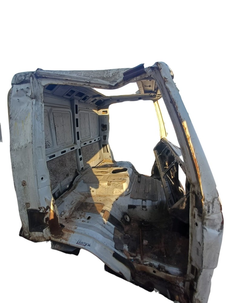 Carcaça Cabine Ford Cargo 1119 2014 VA111 4