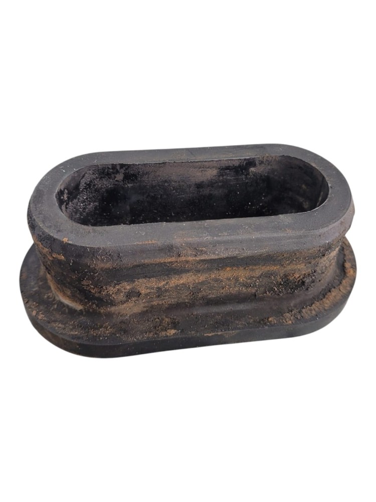 Borracha Suporte Reservatorio Agua Parabrisa VW Constellation 30.280 2019 VO22 2