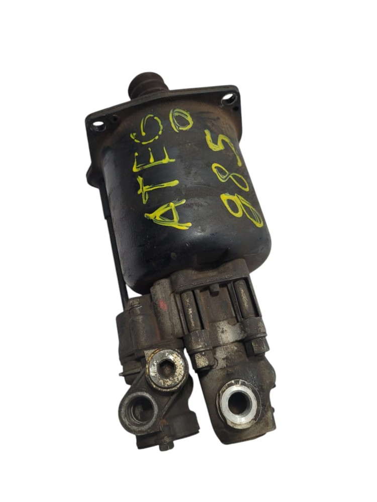 Servo Embreagem Mb Atego 885 1