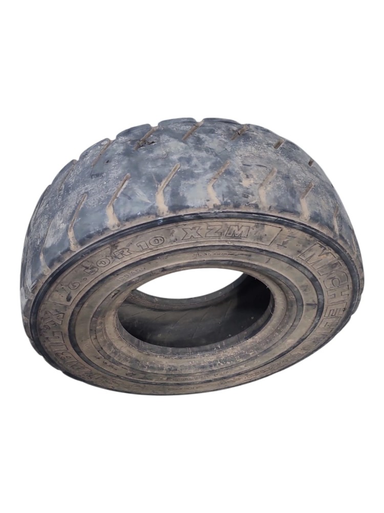 Pneu Empilhadeira Michelin 700R12 1