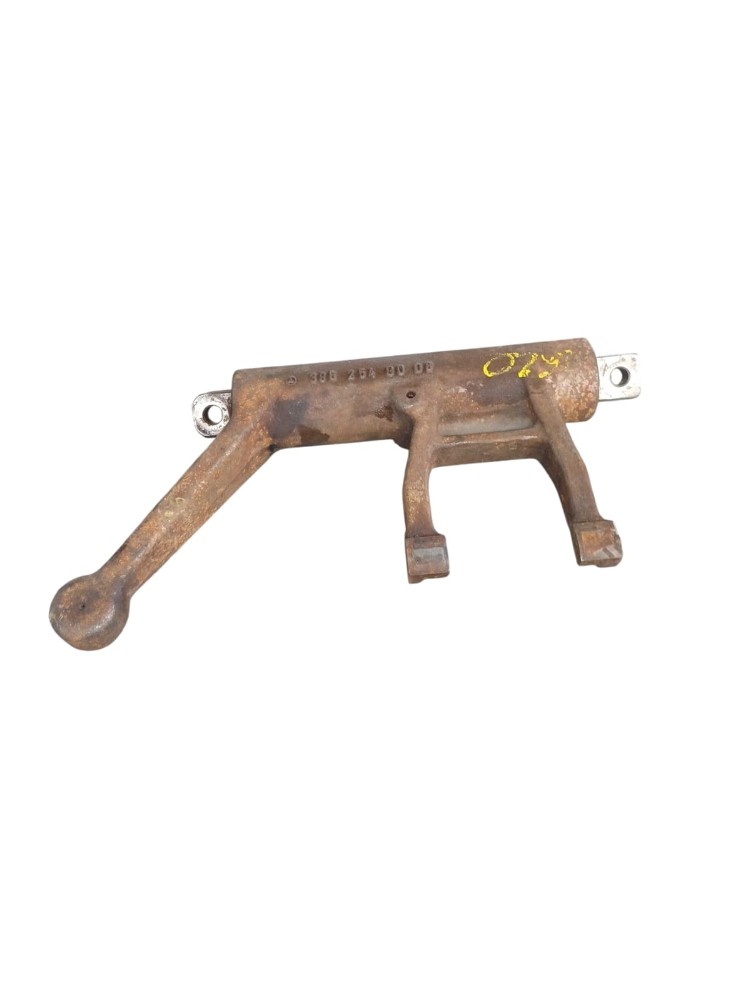 Garfo Embreagem Moderna Mb  680 2
