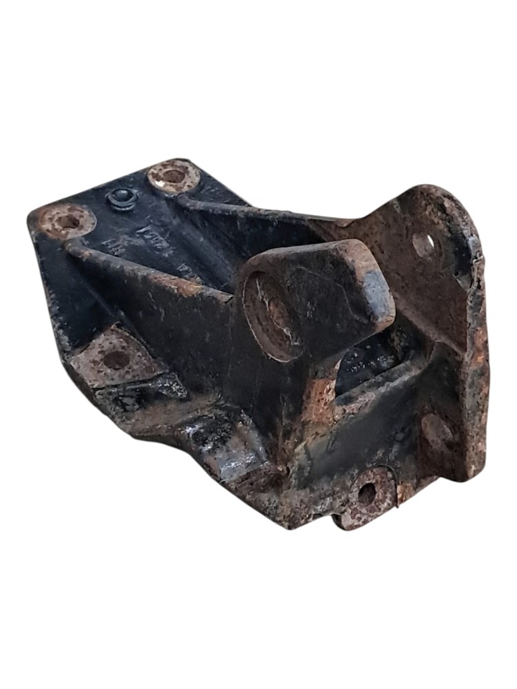 Suporte Superior Pivo Cabine L.Direito Ford Cargo 1317 2006 A 2012 2
