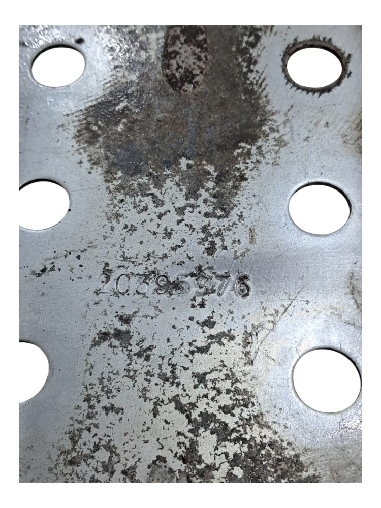 Espacador Placa Estrutura Suspensao Traseira Volvo 4