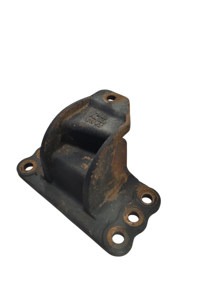 Suporte Fixacao Molejo Truck Suspensys Esquerdo 2