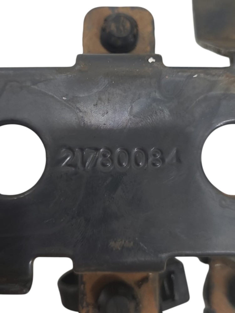 Suporte Fixacao Valvula Freio Volvo Fh 5
