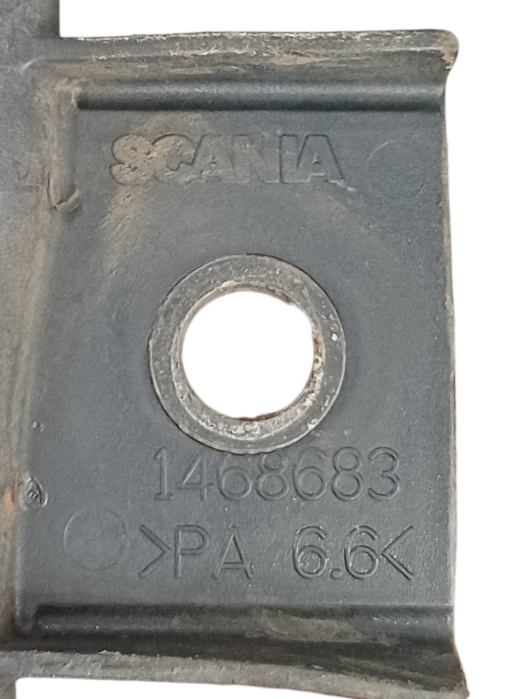 Fixador  Cano Vareta Oleo Scania S4 5