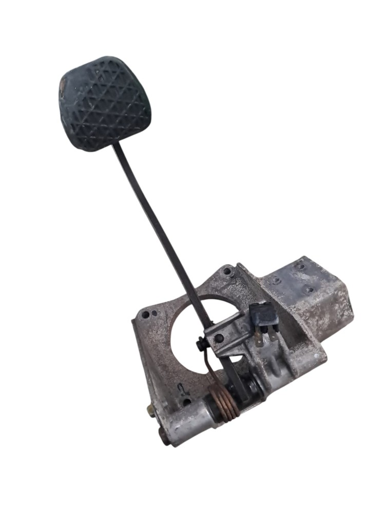 Suporte Com Pedal Freio Mercedes Benz 1