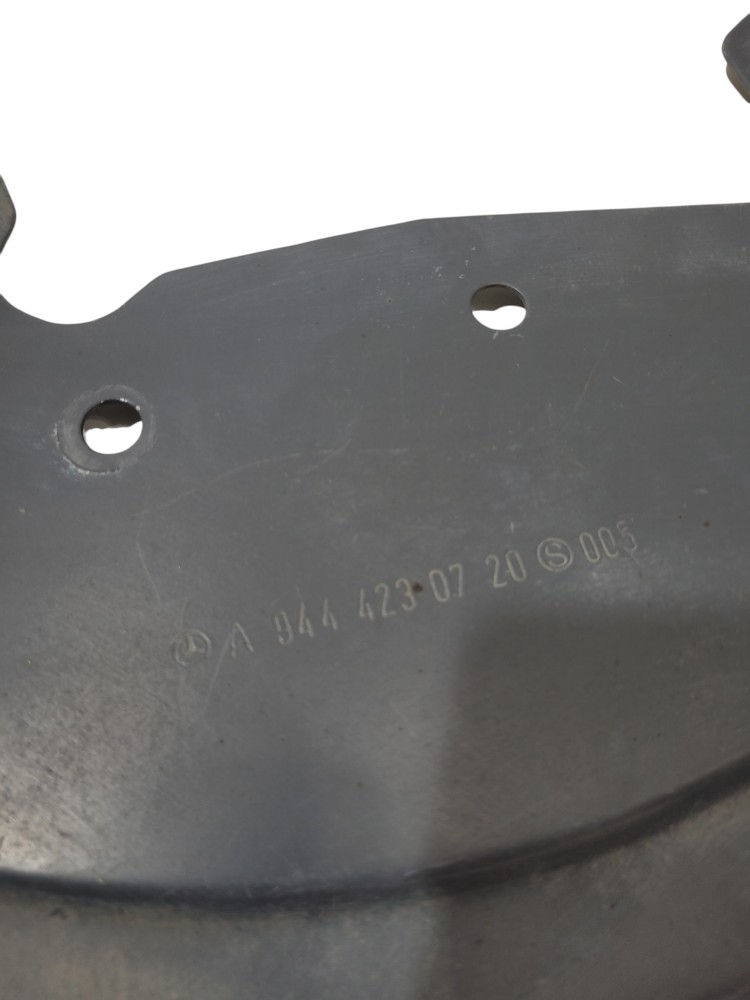 Placa Proteção Disco Freio Mb 6