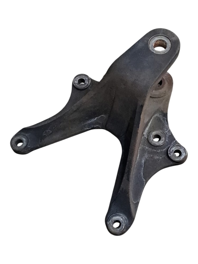 Suporte Mola Traseira Parte Dianteira Mb Axor 1933 1944 2