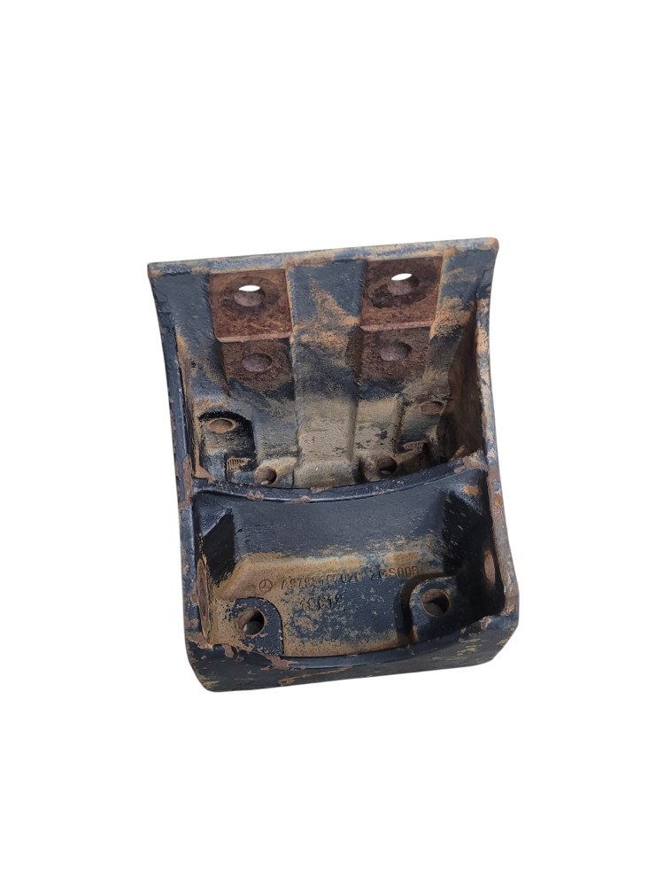 Suporte Alma Parachoque Mb Accelo 815 1
