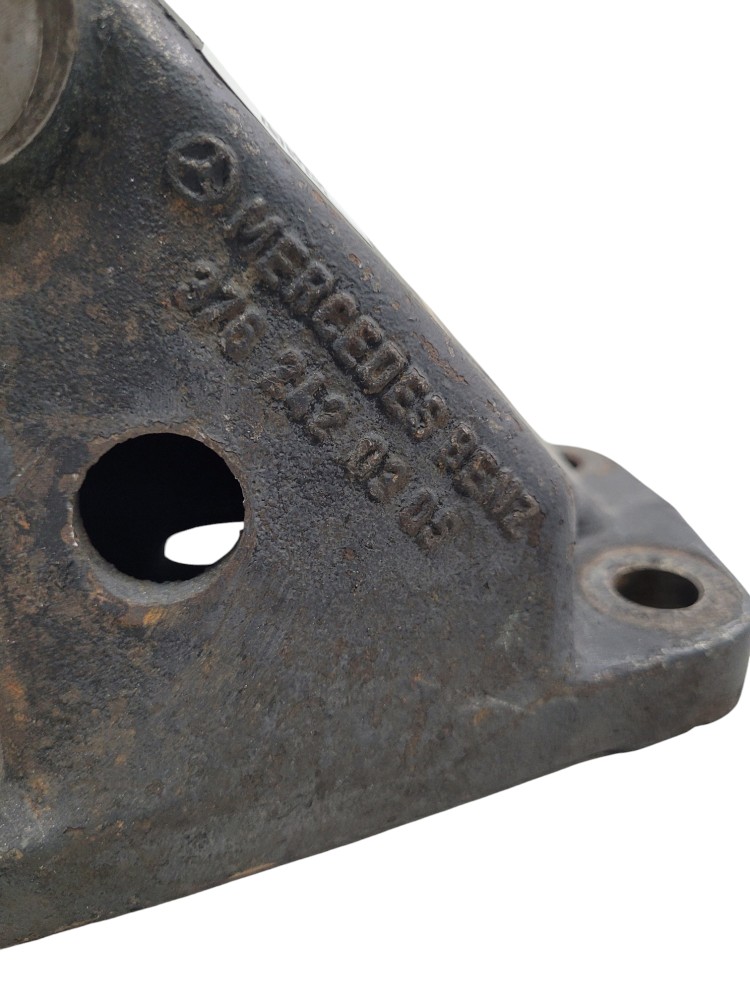Suporte Motor Mb 1635 Direito 6