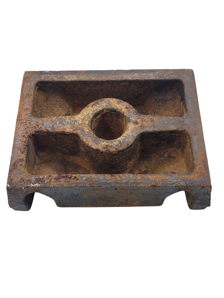Calço Guia Grampo Feixe Mola Ford Cargo 1521 2422 5