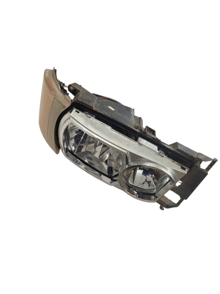 Farol Scania Dianteiro Direito 6