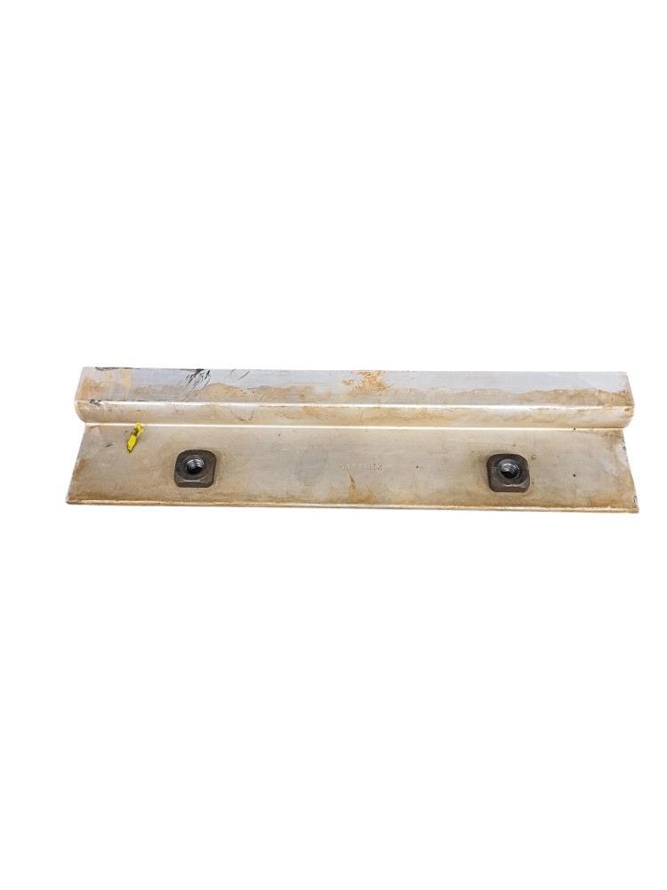 Suporte Tanque Arla Volvo FN 540 2020 4