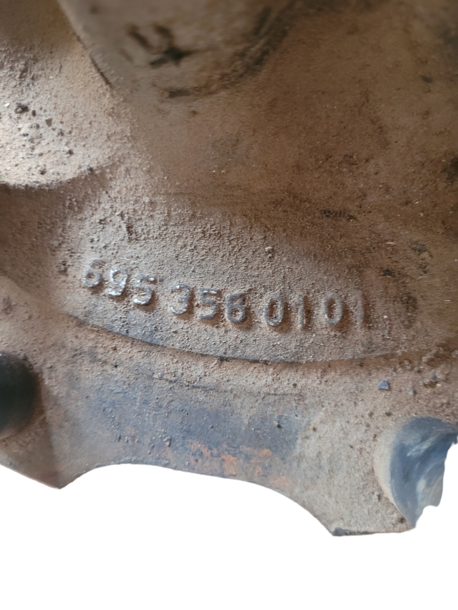 Cubo Roda Tracao Mb Atego 6