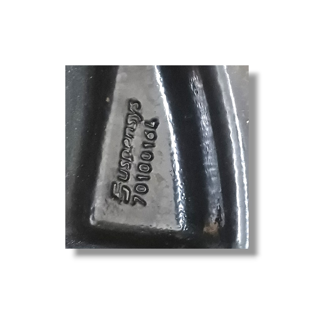 Suporte Mola Traseira Direita Vw 25.390 2013 Vn41 8