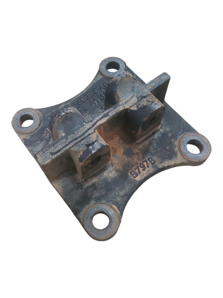 Gancho Interno Degrau Ford Cargo 2842 2014 VK118 5