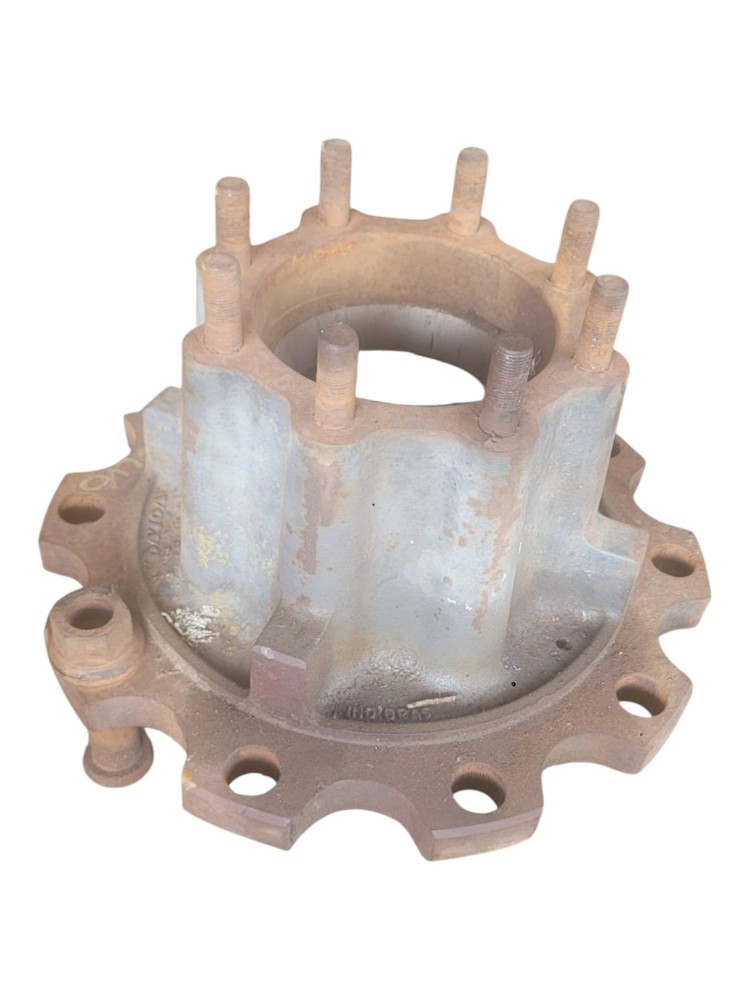Cubo Roda Tracao Volvo Vm 260 2006 A 2011 4