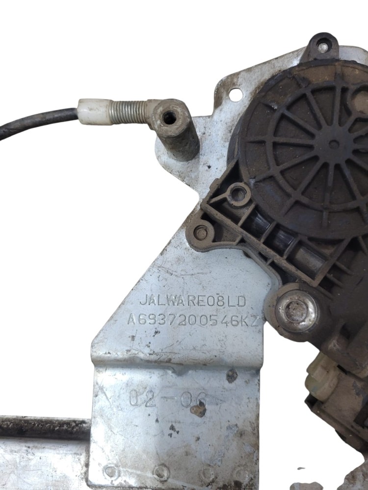 Maquina Vidro Eletrico Traseiro Mb Axor 5