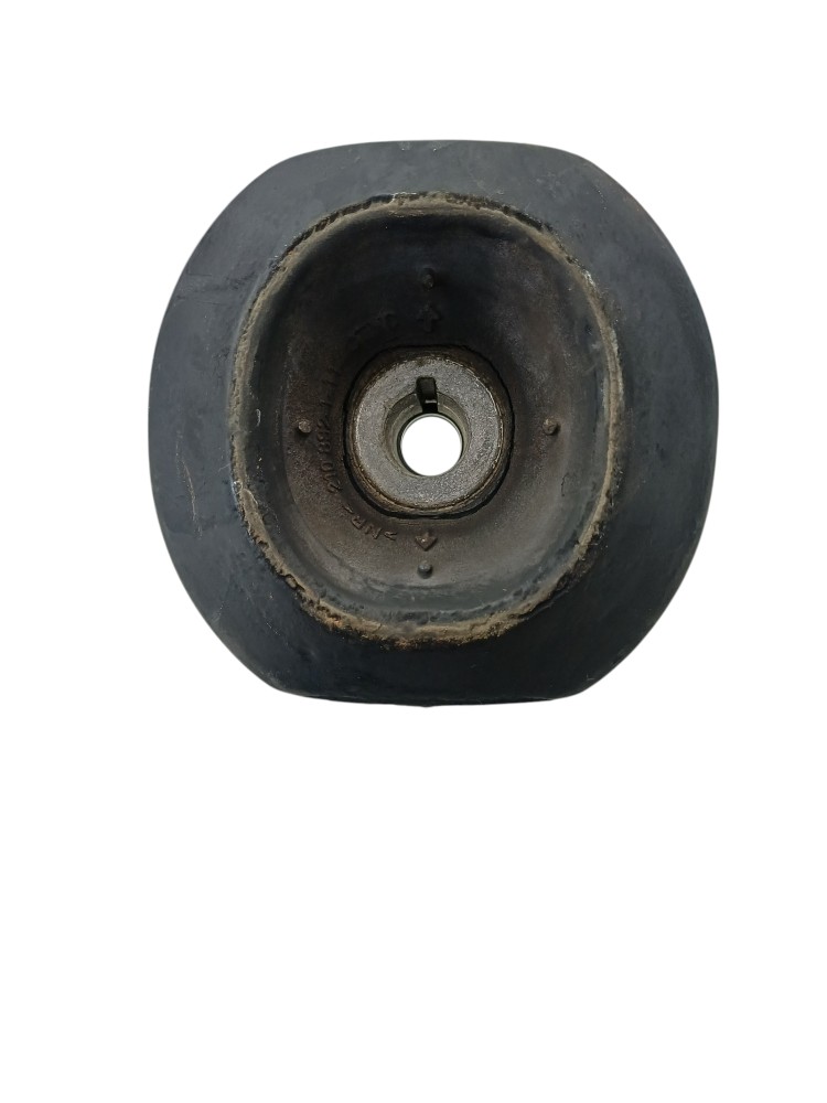 Coxim externa Bandeja Traseira Volvo Fh 240 2020 7