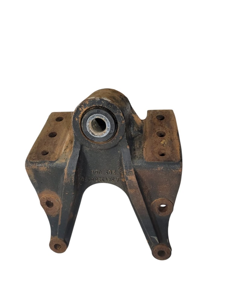 Suporte Mola MB Dianteira 1
