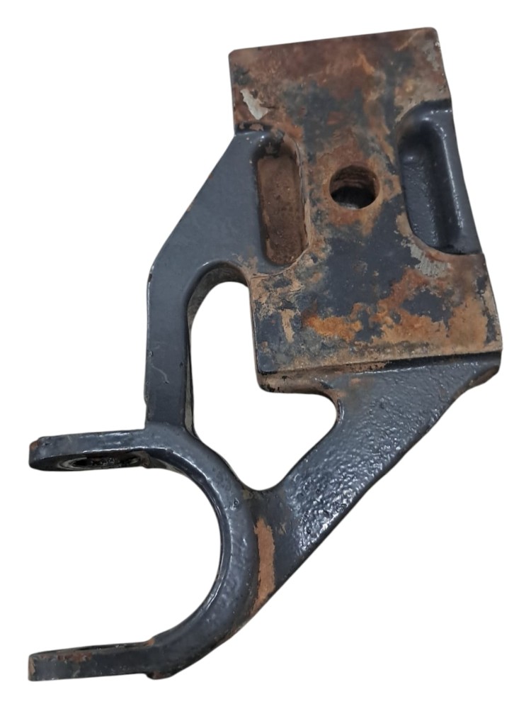 Suporte Mola Dianteiro L. Esquerdo Volvo 4