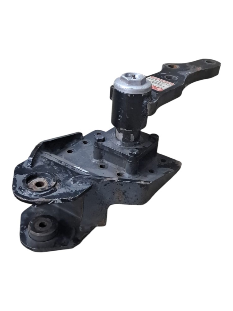 Suporte Quarto Eixo Volvo VM 2