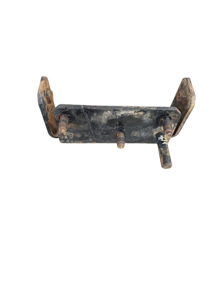 Suporte Parachoque Esquerdo Vw 5160 4