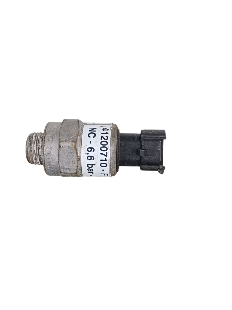 Interruptor Freio Pneumático Iveco Stralis 2011 3