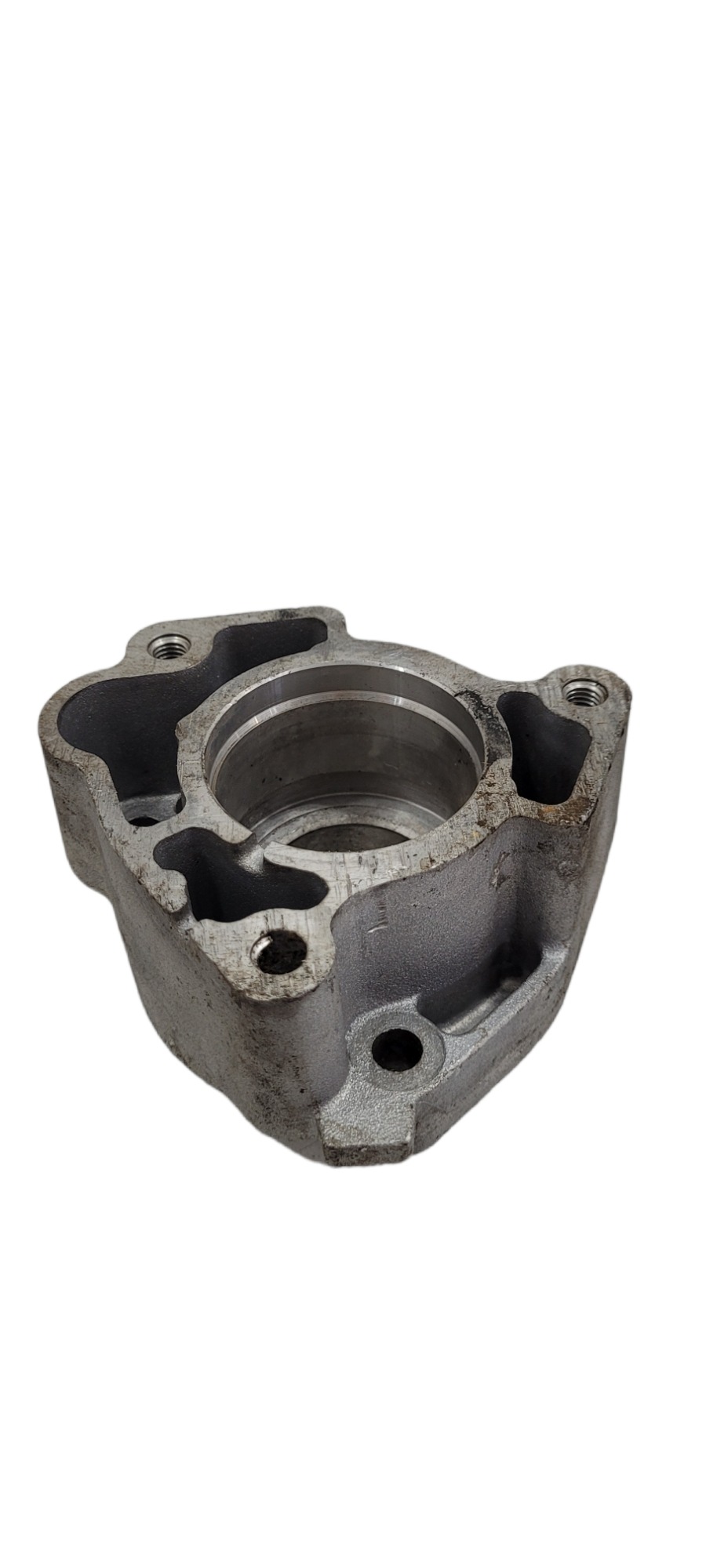 Suporte Bomba Engrenagem Iveco Daily 35s14 504189511 4