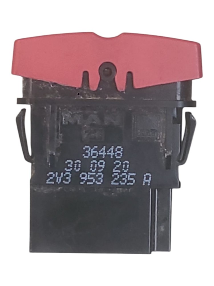 Botao Pisca Alerta MAN TGX 4